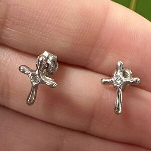 18k white gold diamond earrings